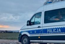 Pasażerowie bez pasów, a kierowca bez uprawnień