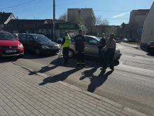 Zderzenie dwóch aut na ul. Wróblewskiego w Opolu. Jedna osoba w szpitalu