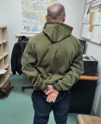 Oszust i złodziej zatrzymani. Obaj byli poszukiwani listami gończymi