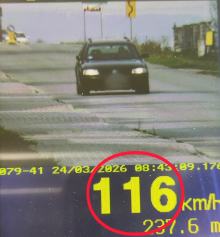 116 km/h w terenie zabudowanym. 45-latek stracił prawo jazdy