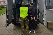 Decyzje deportacyjne po wyrokach. Trzech obywateli Ukrainy opuści Polskę