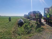 Auto wpadło do rowu w Grodzisku. Interweniował śmigłowiec LPR