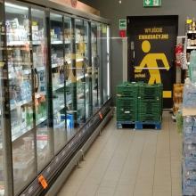 Pił alkohol miedzy półkami i kradł towar - teraz odpowie przed sądem