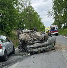 Zderzenie czterech aut pod Głubczycami. Sześć osób trafiło do szpitala