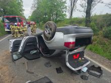 BMW wyprzedzało na wzniesieniu. Sześć osób trafiło do szpitala po wypadku