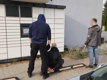 Ukrywał się w Holandii, wrócił z tęsknoty. Wpadł pod paczkomatem