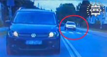Wyprzedzał na pasach i skrzyżowaniu. Młody kierowca słono zapłacił za brawurę WIDEO