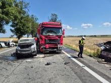 Wypadek na DK46. Siedem osóbrannych. Droga jest zablokowana. LPR w akcji