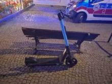 1,5 promila i 17-latka na hulajnodze. Po uderzeniu w ławkę próbował uciec