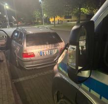 BMW bokiem, prawo jazdy do szuflady, 2500 z porfela