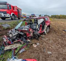 Śmiertelny wypadek na DW 385. Droga zablokowana
