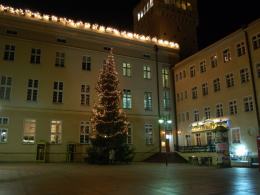 Opolski rynek nocą