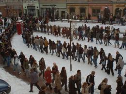 Polonez maturzystów na rynku