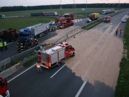 Ciężarówka zablokowała A4