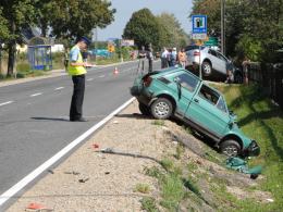 Zderzenie malucha z terenowym Mercedesem