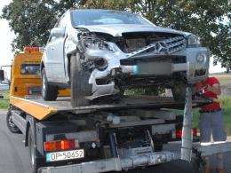 Zderzenie malucha z terenowym Mercedesem