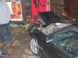 Wjechał na skrzyżowanie na czerwonym