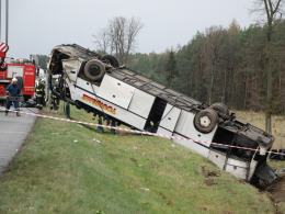 Tragiczny wypadek autobusu na A4