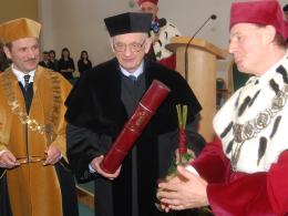 Honorowe doktoraty na UO