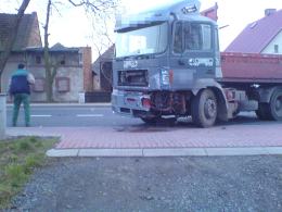 Zderzenie opla z manem