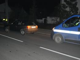 Chciał posiedzieć w samochodzie
