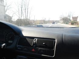 Teren zabudowany. Ograniczenie - 50 km/h.