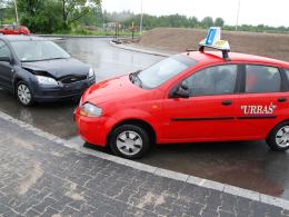 Pijany instruktor wjechał w inny samochód
