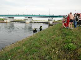 Zapomniał zaciągnąć ręcznego