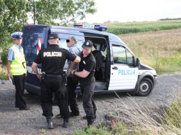 Po pijaku utknęlii na poboczu