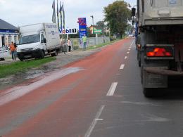800 litrów farby rozlane na drogę