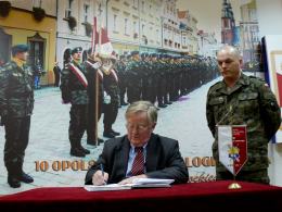 Ambasador USA w opolskiej jednostce