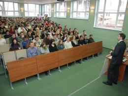 Olejniczak i Niesiołowski u studentów