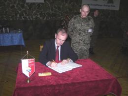 Szef MON gościł u opolskich żołnierzy