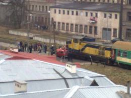 80-latek wjechał pod pociąg
