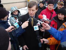 Kibice Odry Opole manifestowali pod Ratuszem