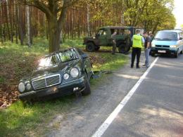 Samochód wjechał do rowu, sprawczyni próbowała uciekać