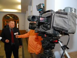 - Ustawa da nam większe uprawnienia przy zatrzymaniach pseudokibiców - tłumaczy Daniel Pacan z agencji ochroniarskiej Scorpio.