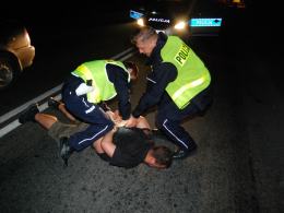 Przebierańca zatrzymano po pościgu na ulicy Jagiellonów.