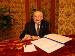Andrzej Wajda honorowym mieszkańcem Opola