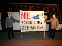 Opolscy policjanci manifestują w stolicy