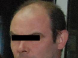 Arkadiusz M. jadąc samochodem pod wpływem alkoholu, potrącił 26-letnią kobietę z 3-letnim dzieckiem.