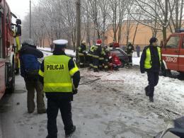 Poślizg zakończył się na latarni