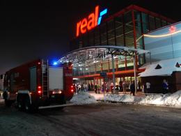 Ewakuacja Reala. Włączył się system gaśniczy