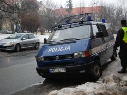 Pijany kierowca uciekał po kolizji