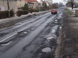 671 dziur na kilometr !