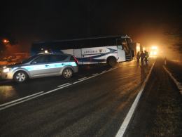 Autobus zablokował krajową 94