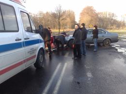 Wypadek w Dylakach: BMW i motorower