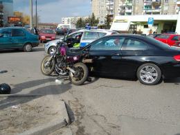 Uderzył motorem w bmw