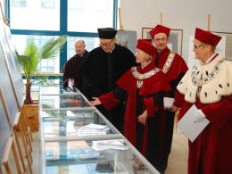 Zanussi doktorem honoris causa UO
