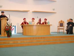Zanussi doktorem honoris causa UO